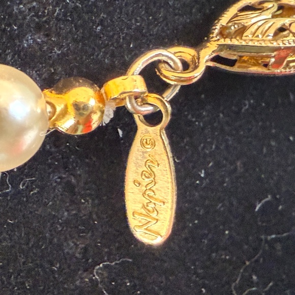 Vintage Napier faux ivory graduated pearl 3 strand twisted necklace 18" - Picture 5 of 8